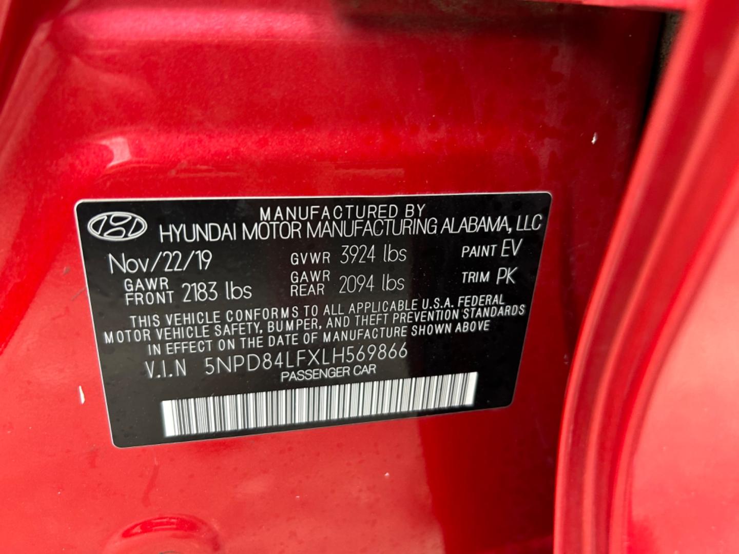 2020 Red Hyundai Elantra Limited (5NPD84LFXLH) with an 1.8L L4 DOHC 16V engine, 6A transmission, located at 1687 Business 35 S, New Braunfels, TX, 78130, (830) 625-7159, 29.655487, -98.051491 - Photo#13